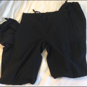 Lululemon joggers 4